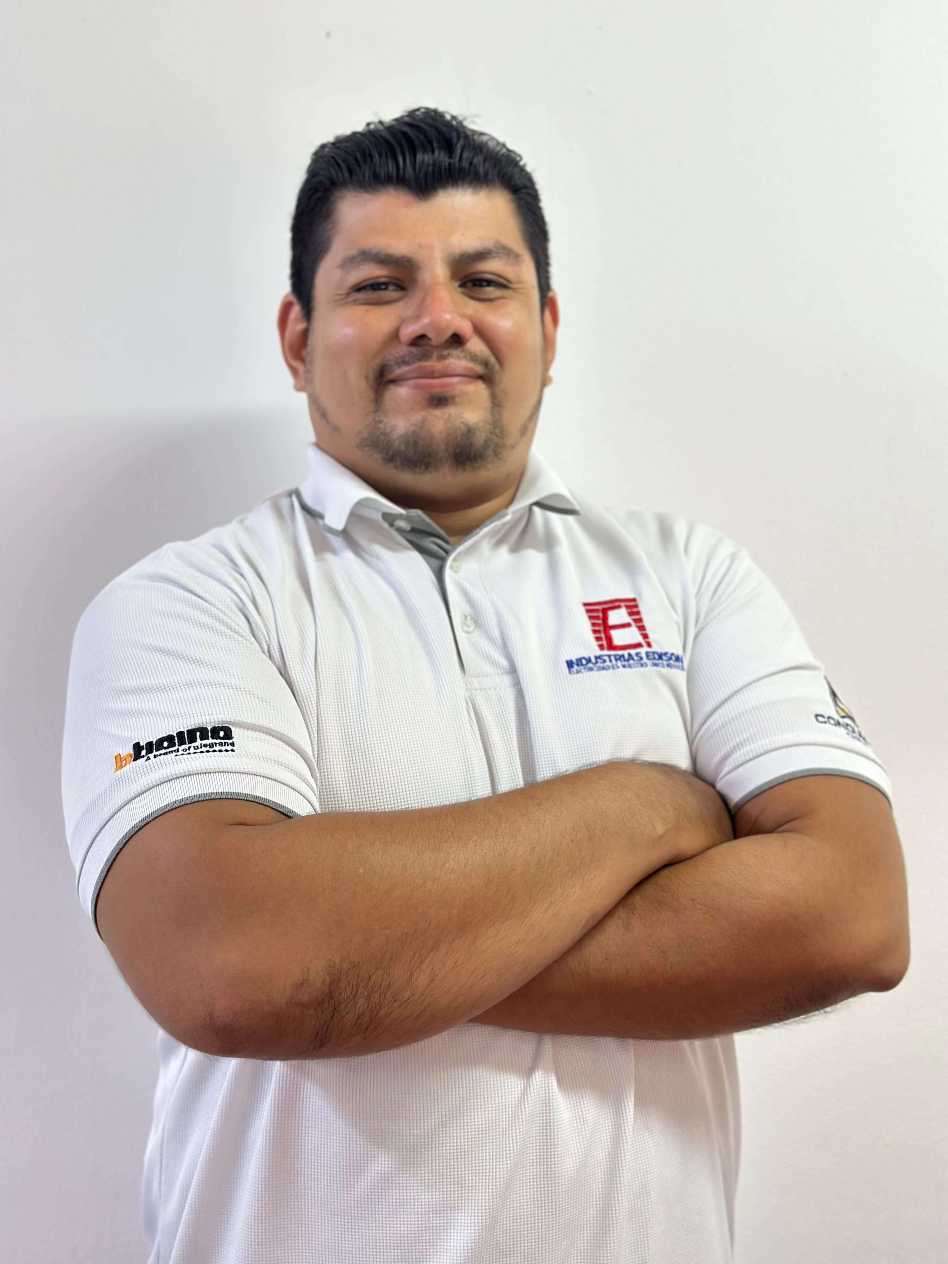 ROBERTO-LOPEZ-industrias-edison